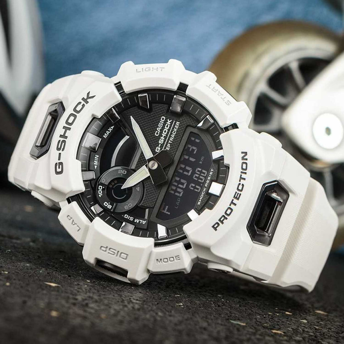 RELOJ G-SHOCK BLANCO CON NEGRO G-S-197