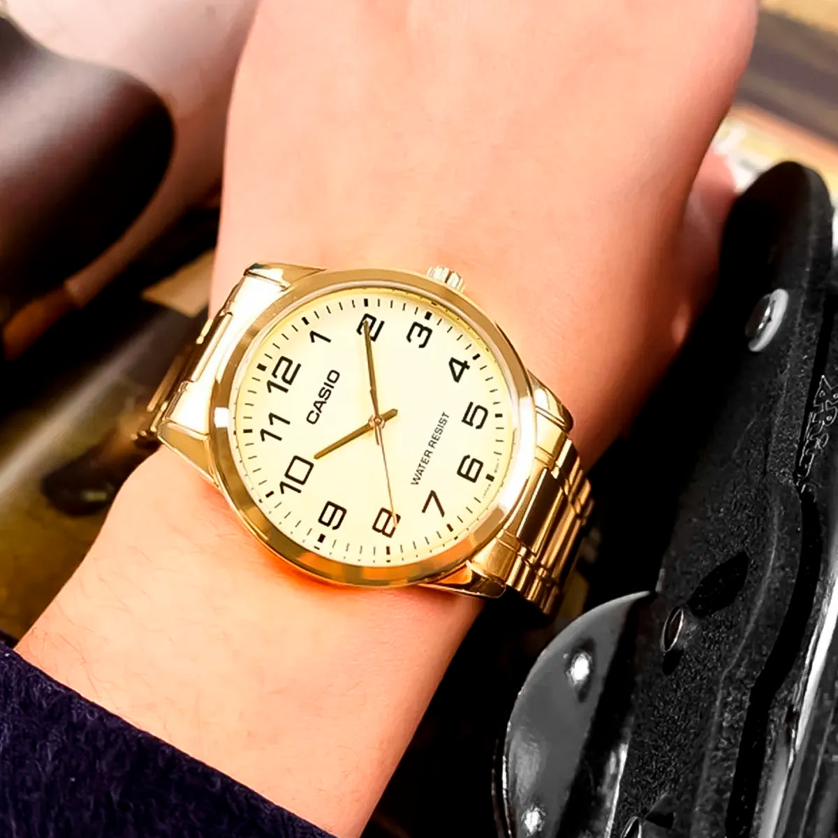 Reloj Casio MTP-V001G-9B Hombre Acero Dorado | CAS-67