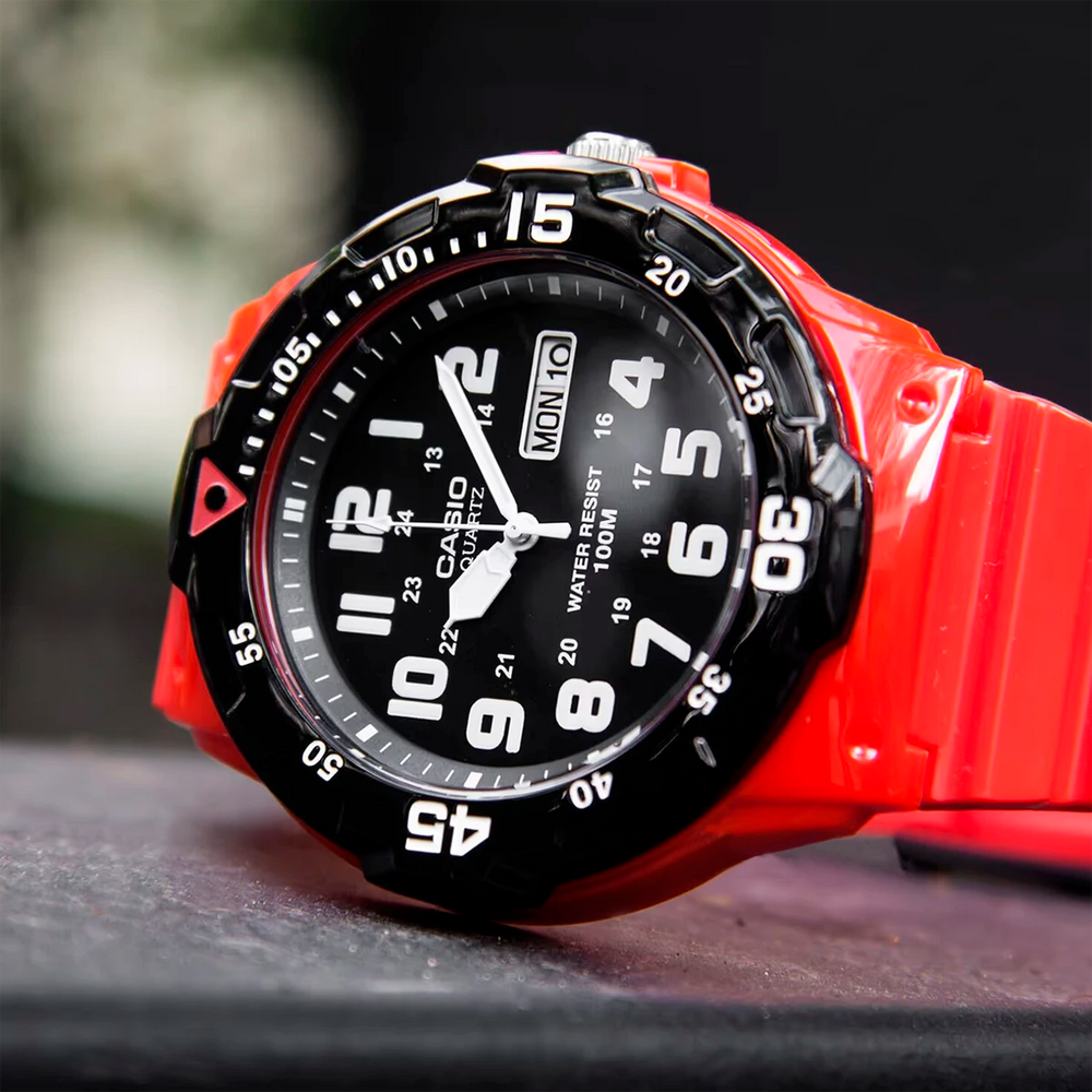 Reloj Casio MRW-200HC-4BVDF Hombre Resina Rojo