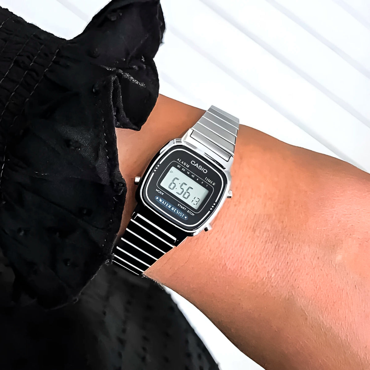 Reloj Casio LA670WD-1 Mujer Acero Plateado | CAS-M-11