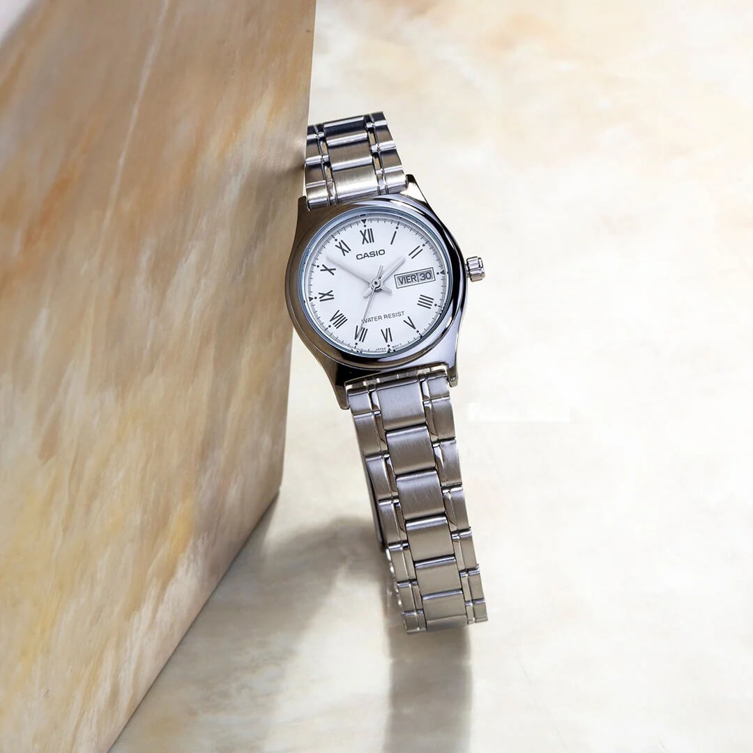 Reloj Casio LTP-V006D-7BU Mujer Acero Plateado