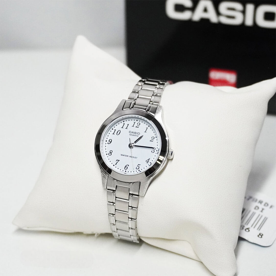 Reloj Casio LTP-1128A-7BR Mujer Acero Plateado