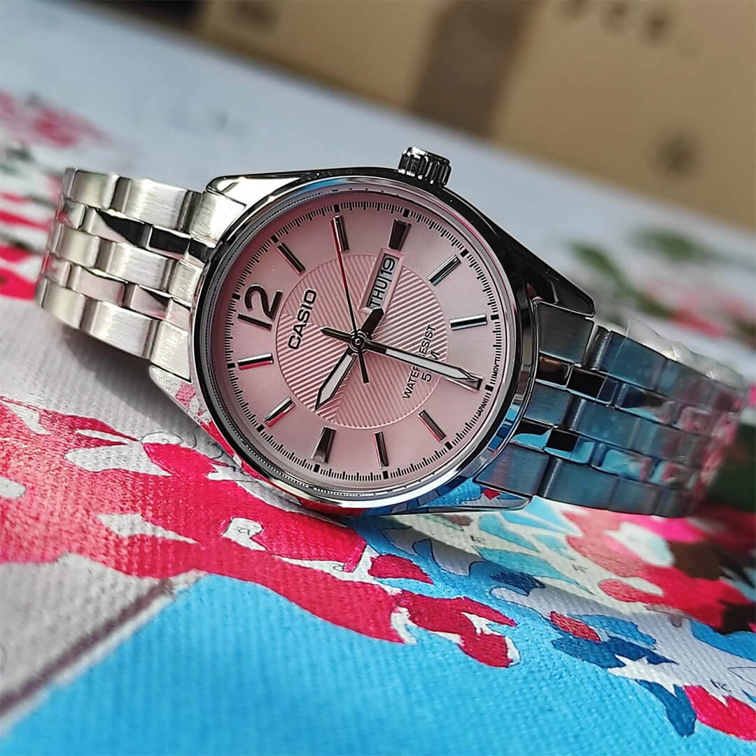 Reloj Casio LTP-1335D-5A Mujer Acero Plateado