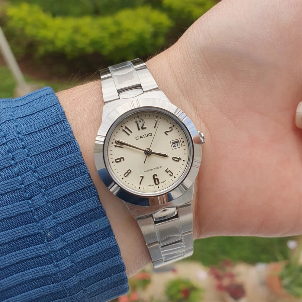 Reloj Casio LTP-1241D-7A2 Mujer Acero Plateado