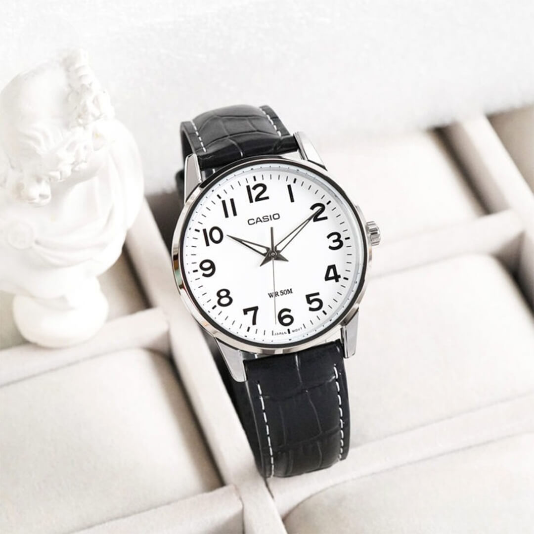 Reloj Casio LTP-1303L-7B Mujer Cuero Negro