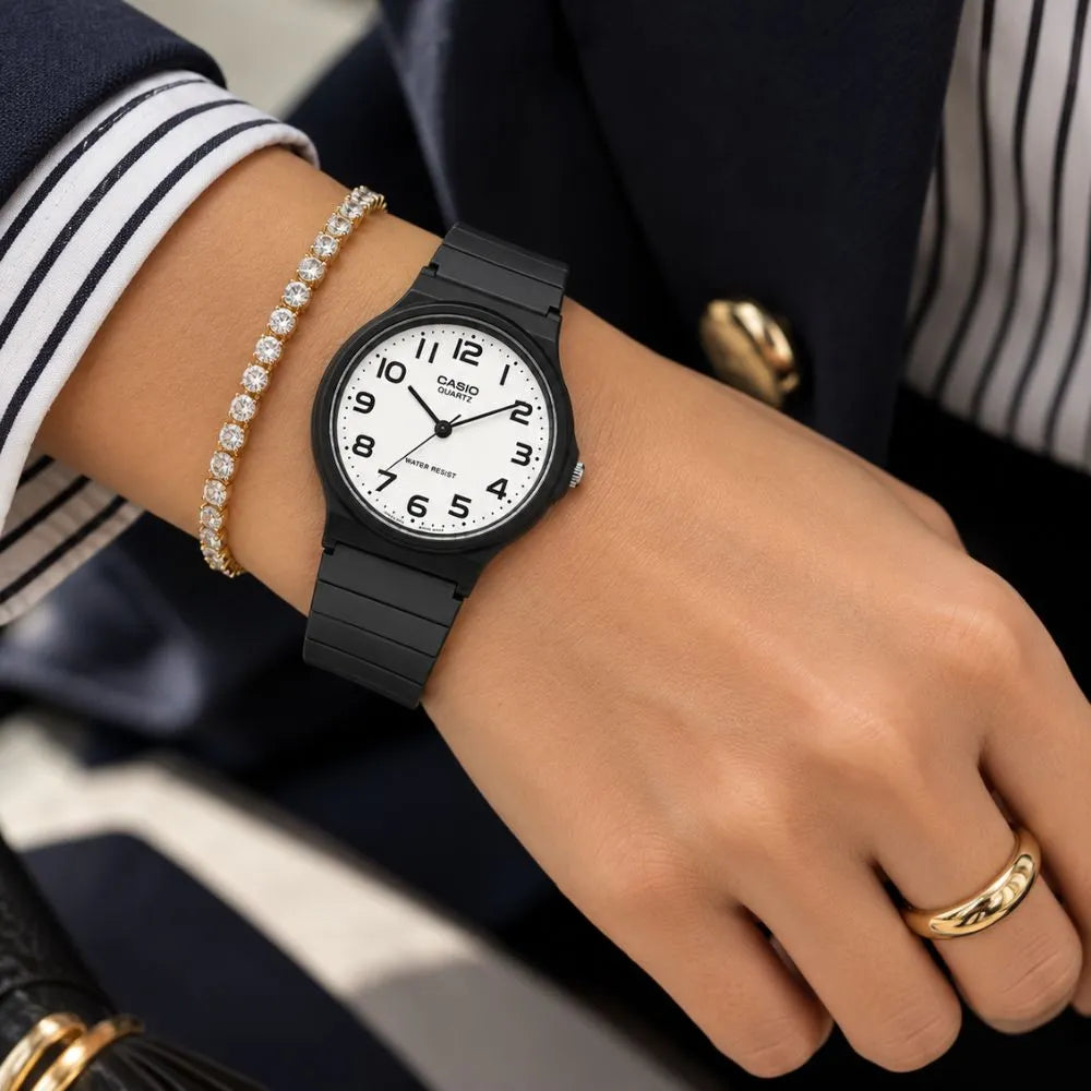 Reloj Casio MQ-24-7B Mujer Resina Negro | CAS-M-37