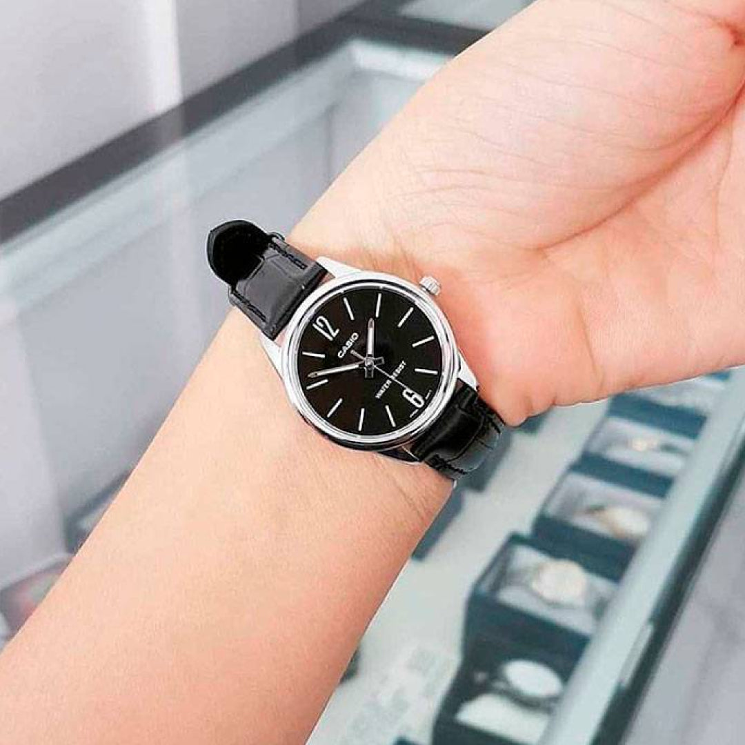 Reloj Casio LTP-V005L-1B Mujer Cuero Negro | CAS-M-60