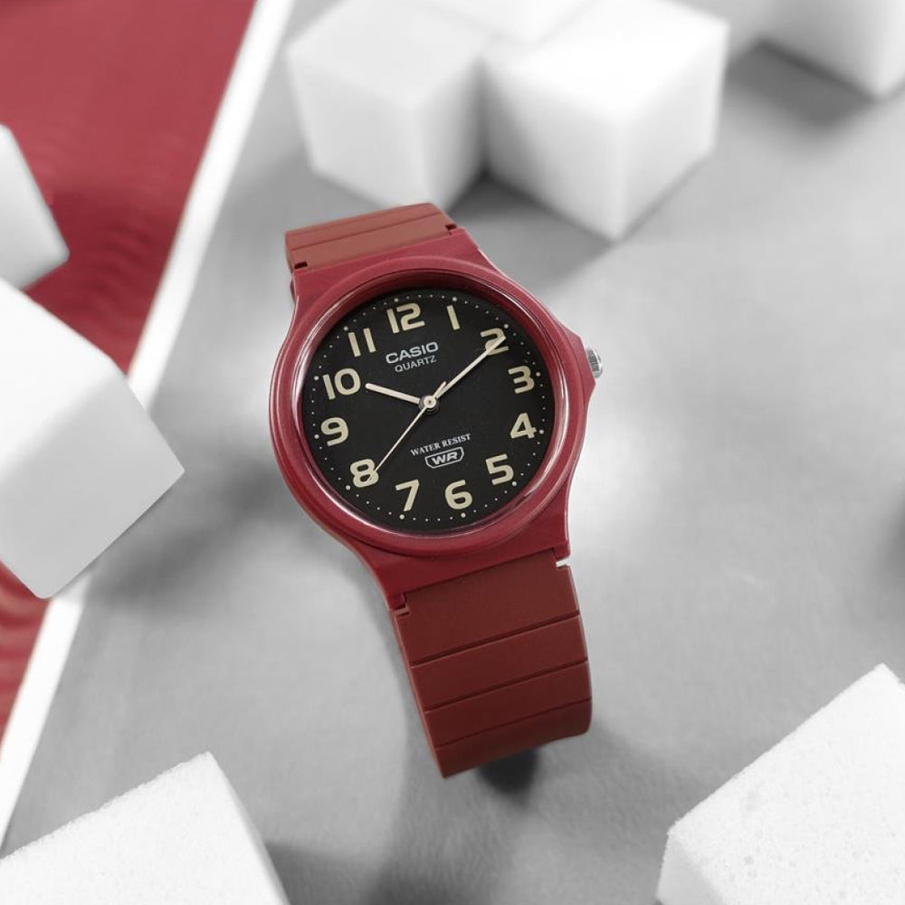 Reloj Casio MQ-24UC-4B Mujer Resina Carmesí | CAS-M-67