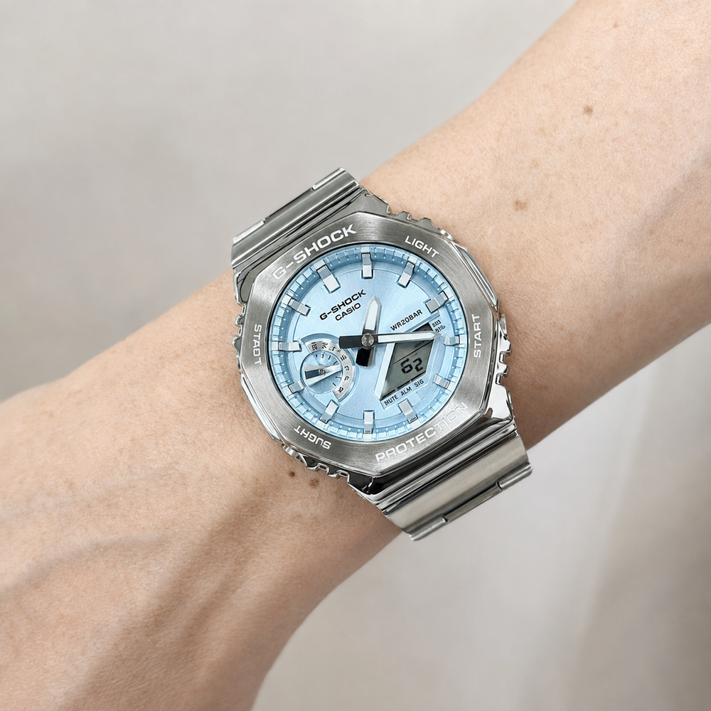 Reloj G Shock GM-2110D-2A Hombre Acero Celeste