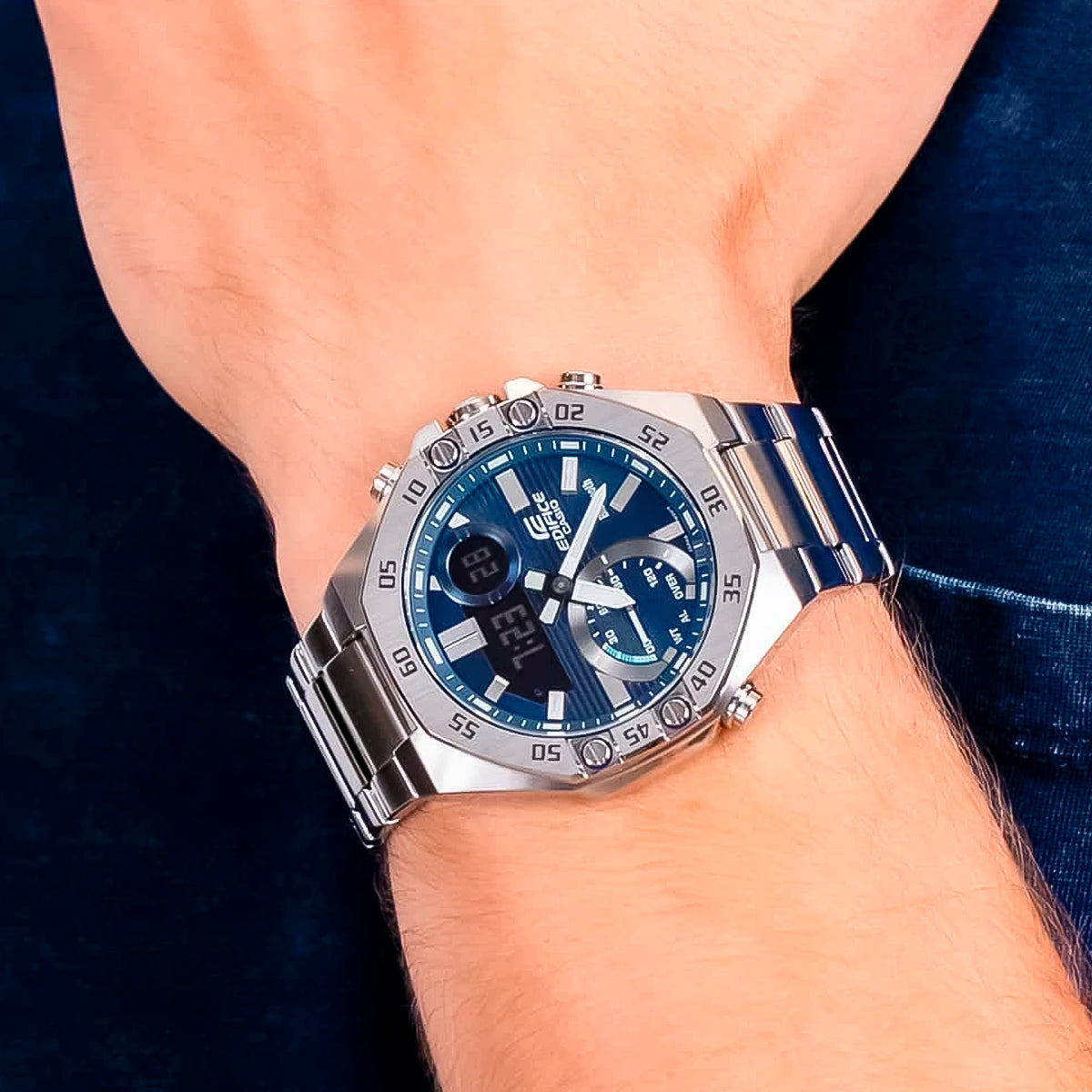 RELOJ CASIO PLATEADO CON AZUL ECB-10D-2A EDF-4