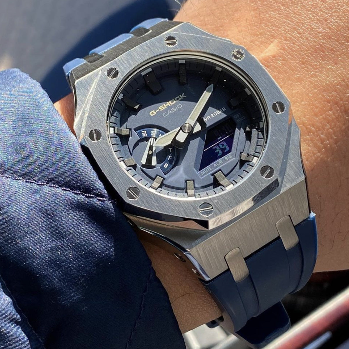 RELOJ G-SHOCK OCTAGONAL PLATEADO CON AZUL G-S-163