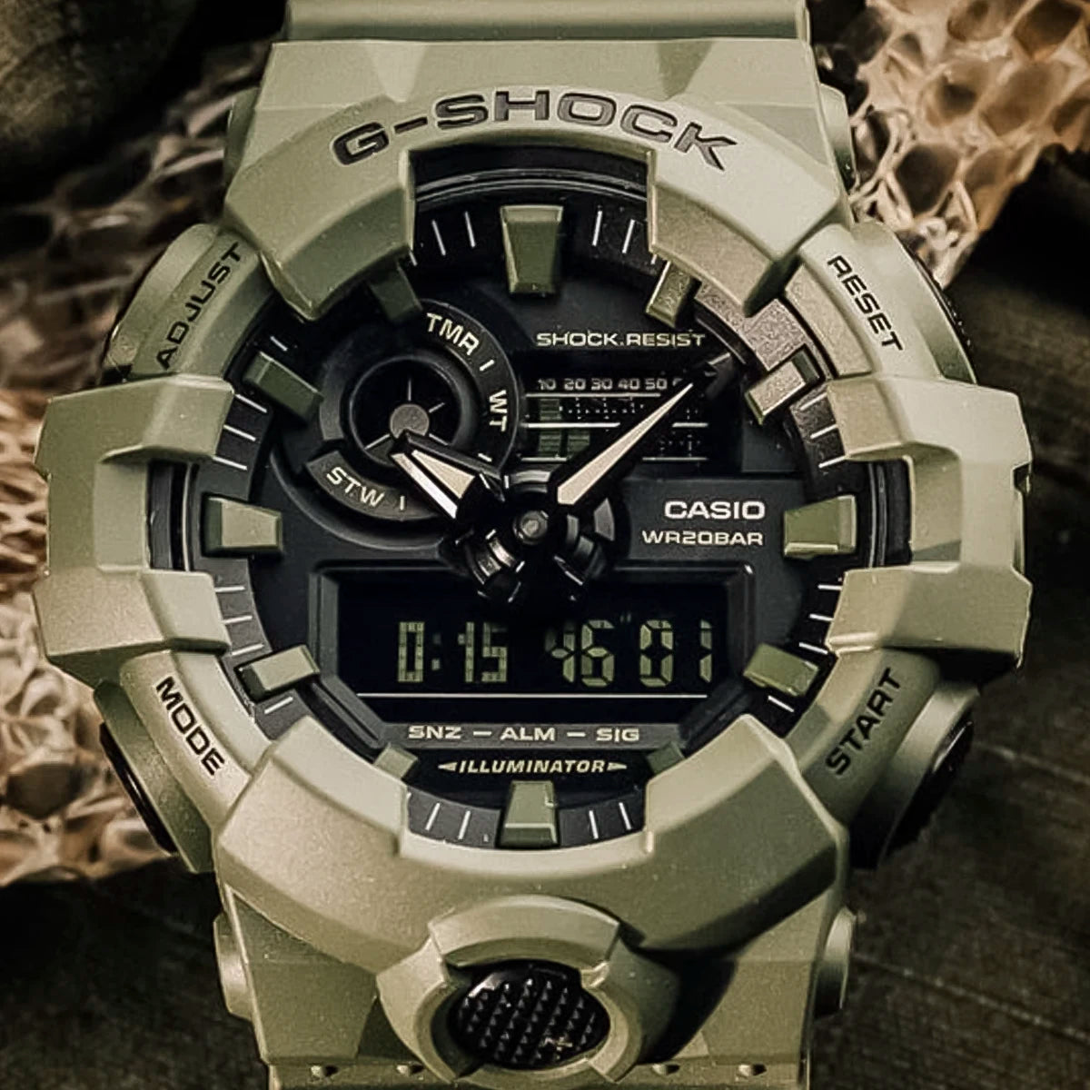 RELOJ G-SHOCK VERDE GA-100CF-1A9 G-SK-109