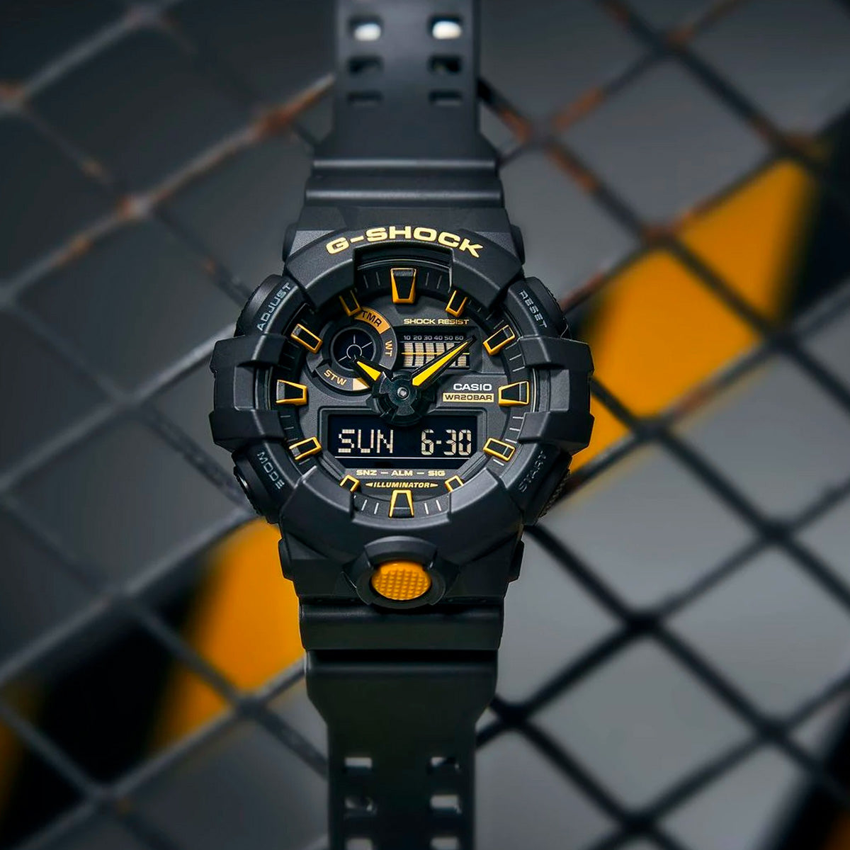 RELOJ G-SHOCK GA-700CY-1A G-SK-151