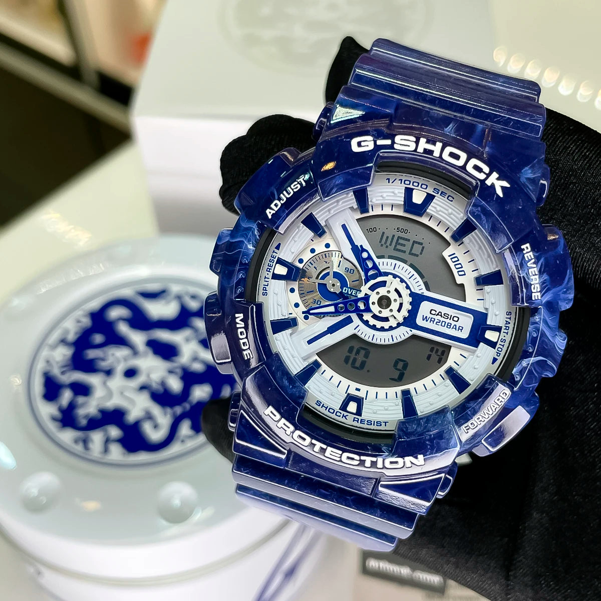 RELOJ G-SHOCK PLATEADO GA-110BWP-2A G-SK-167