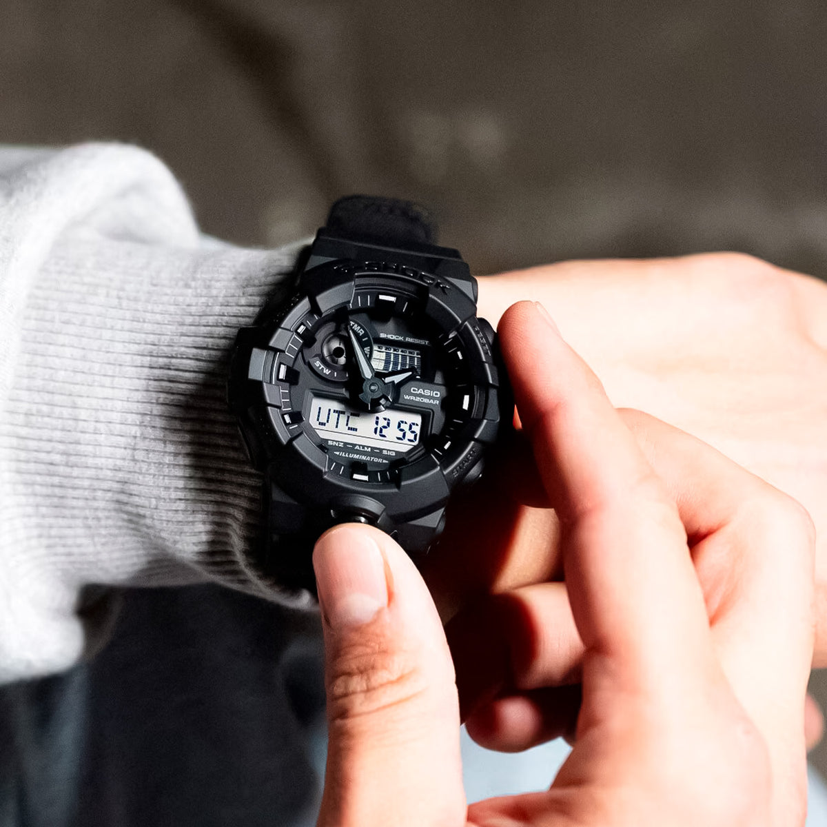 RELOJ G-SHOCK NEGRO GA-700BCE-1A G-SK-190