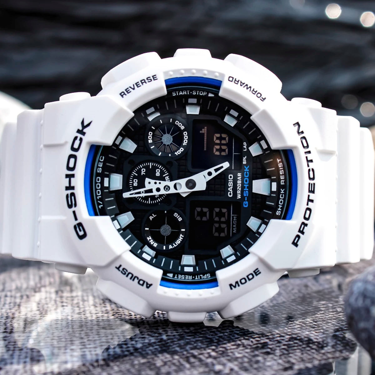 RELOJ G-SHOCK BLANCO GA-100B-7A G-SK-1