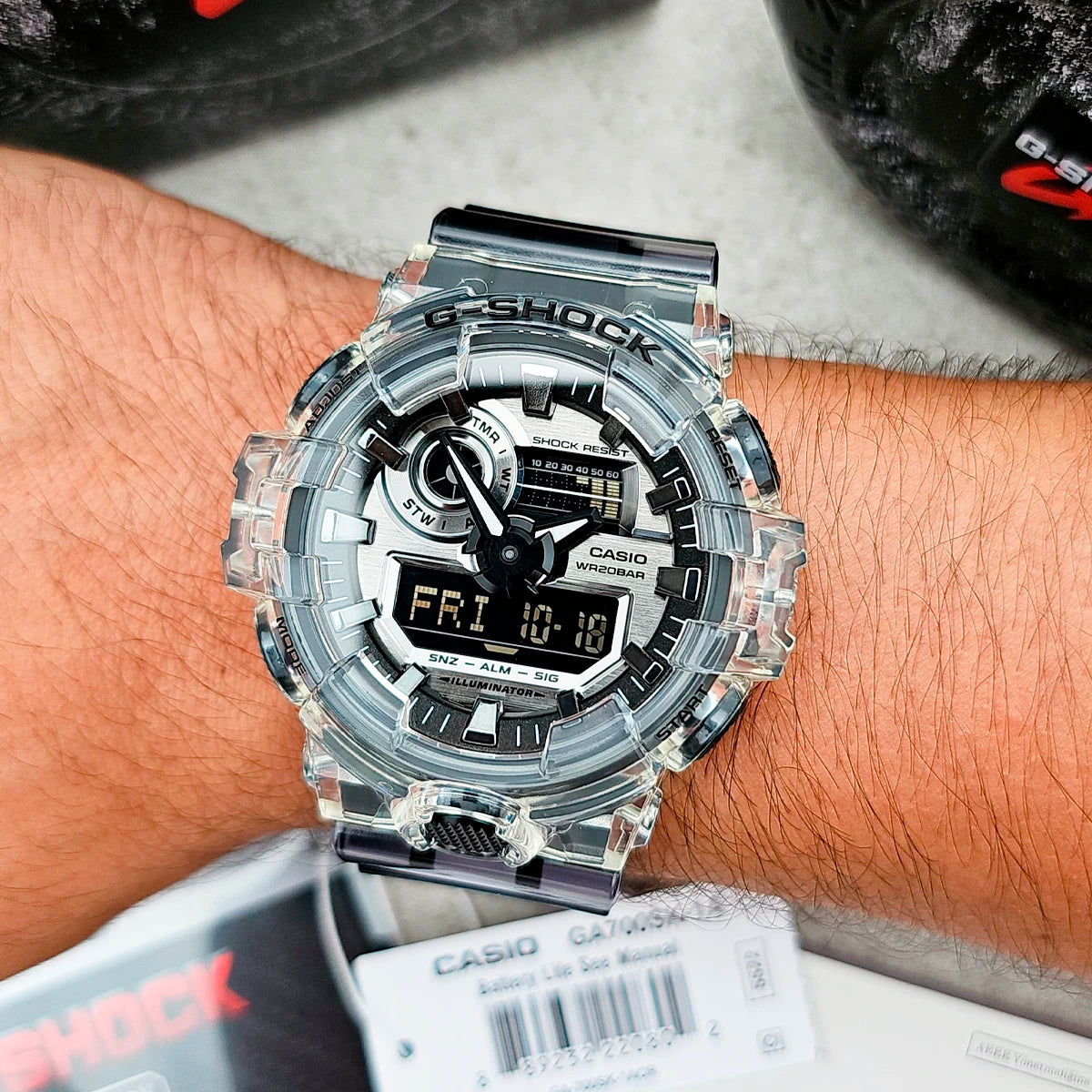 RELOJ G-SHOCK GRIS TRANSPARENTE GA-700SK-1ADR G-SK-25