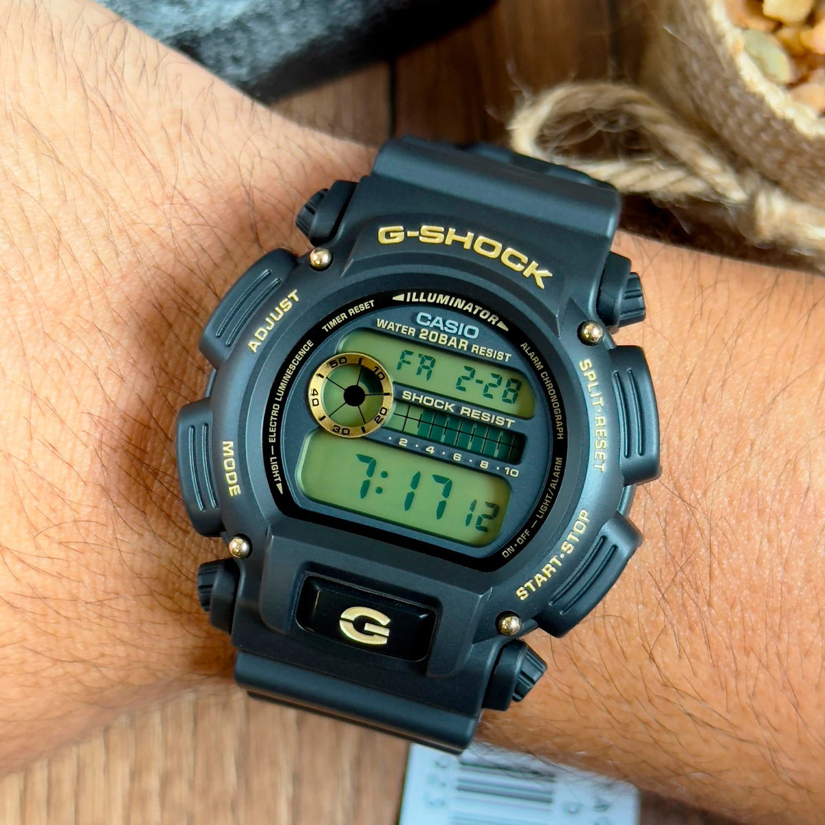 RELOJ G-SHOCK NEGRO DW-9052GBX G-SK-33