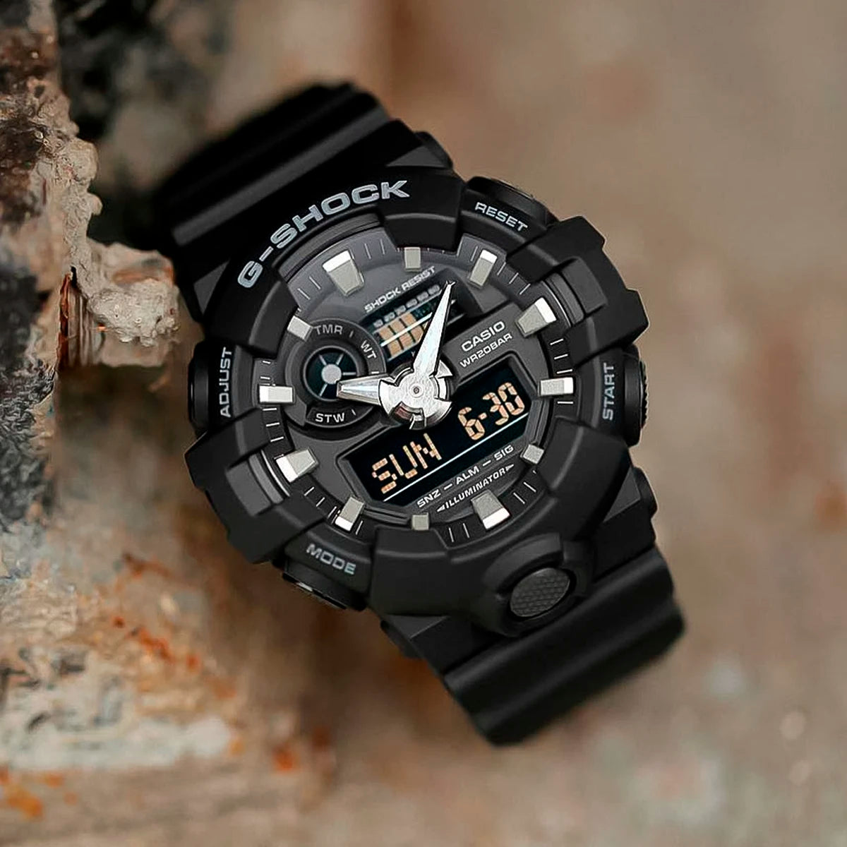 RELOJ G-SHOCK NEGRO GA-700-1B G-SK-36