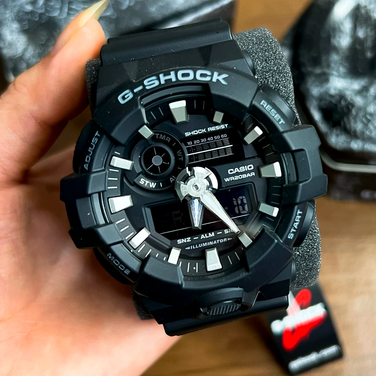 RELOJ G-SHOCK NEGRO GA-700-1B G-SK-36