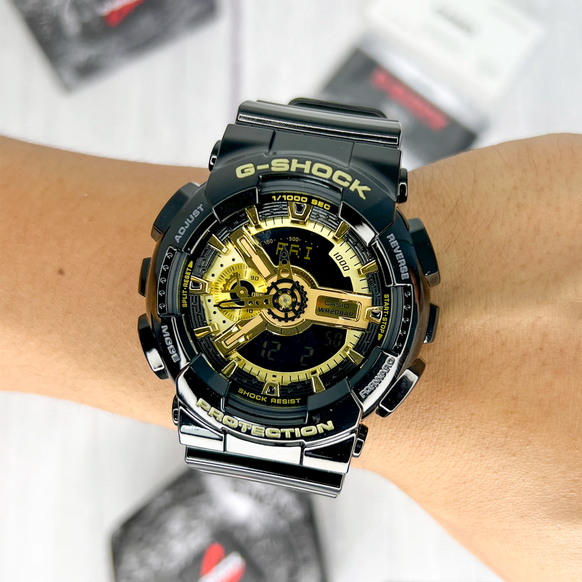 RELOJ G-SHOCK NEGRO CON DORADO GA-110GB-1ACR G-SK-71