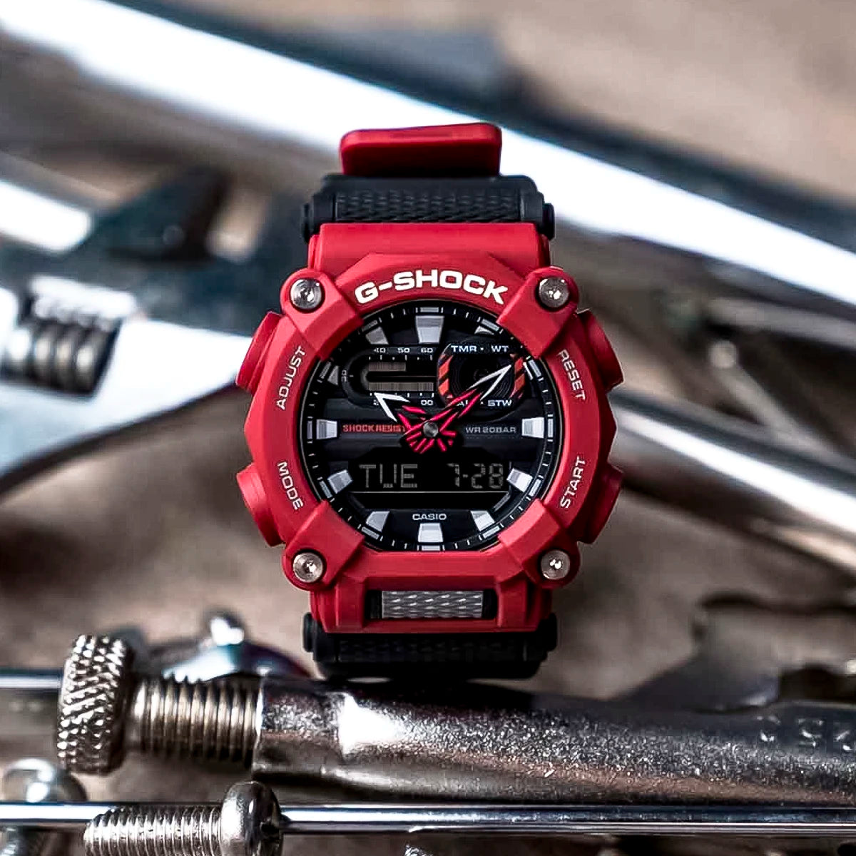 RELOJ G-SHOCK ROJO CON NEGRO GA-900-4A G-SK-7