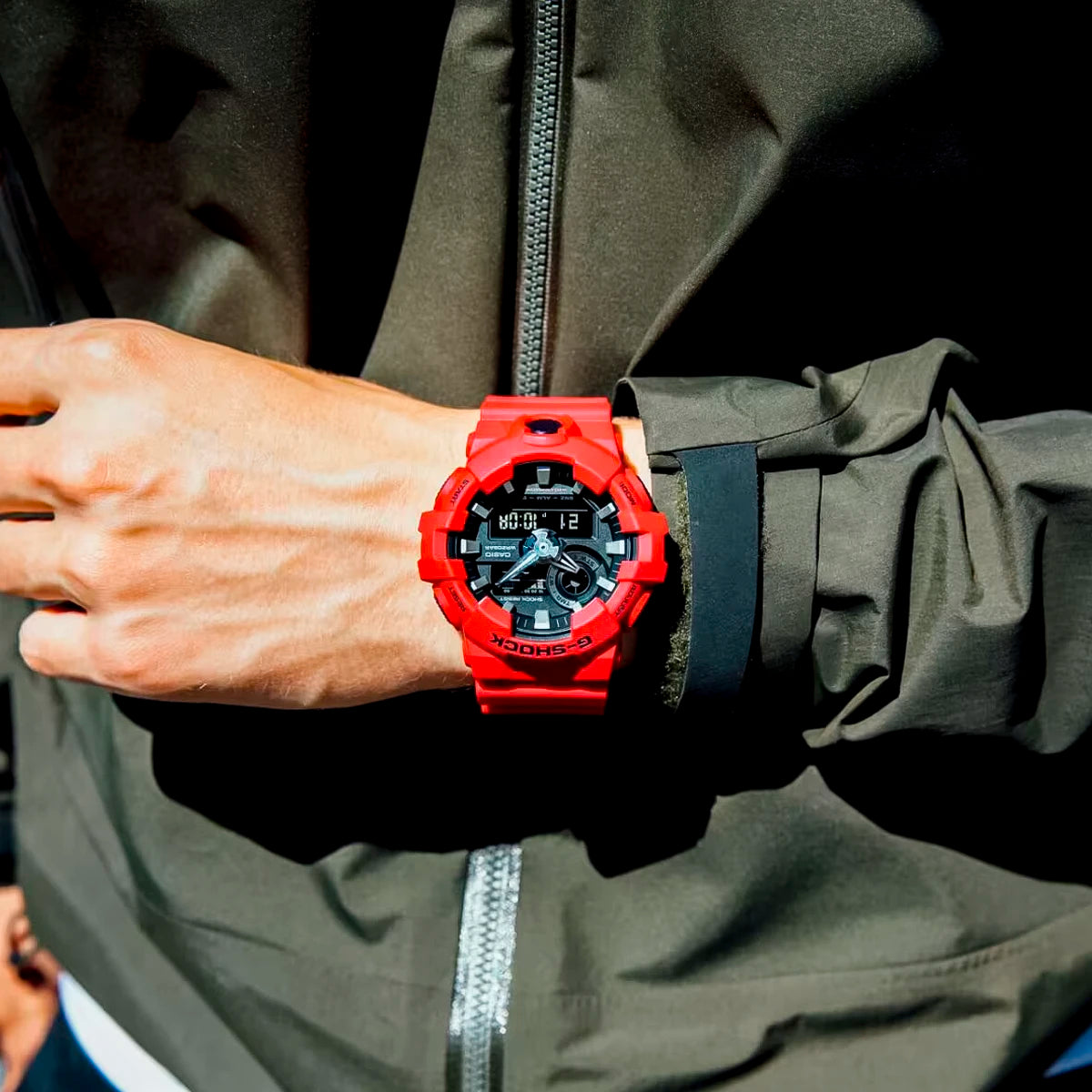 RELOJ G-SHOCK ROJO GA-700-4A G-SK-8