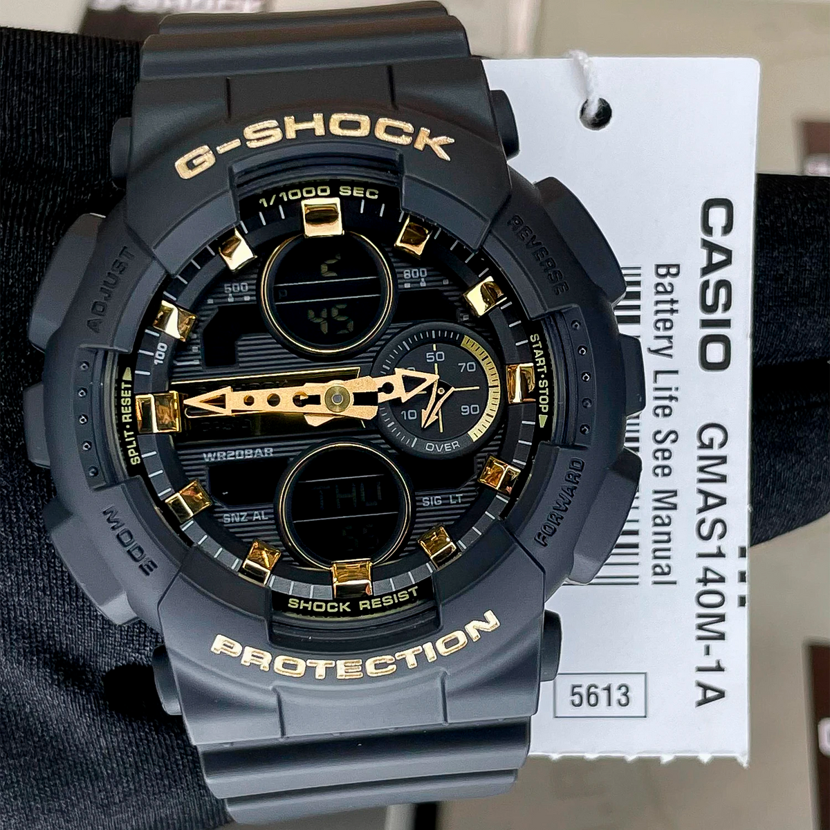 RELOJ BABY-G NEGRO CON DORADO GMA-S140M-1A G-SK-M-3