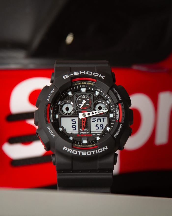 RELOJ G SHOCK NEGRO CON ROJO G S 73