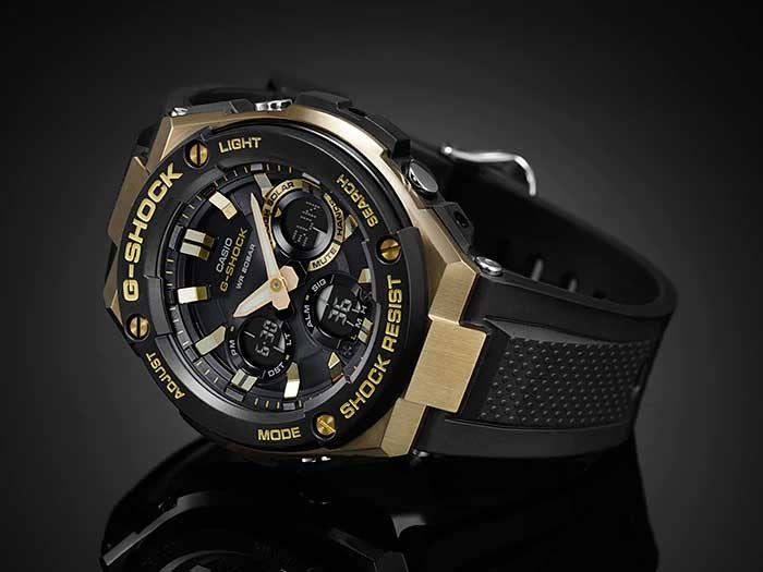 RELOJ G-SHOCK STEEL NEGRO DORADO G-S-82