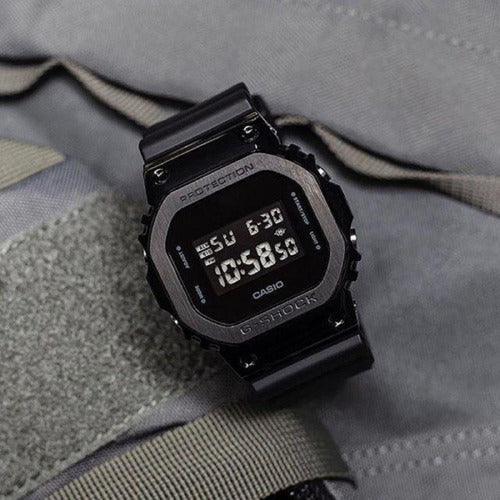 RELOJ G-SHOCK RETRO NEGRO ACERO G-S-90