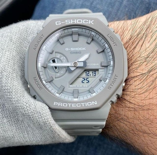 RELOJ G-SHOCK CARBÓN GRIS G-S-111