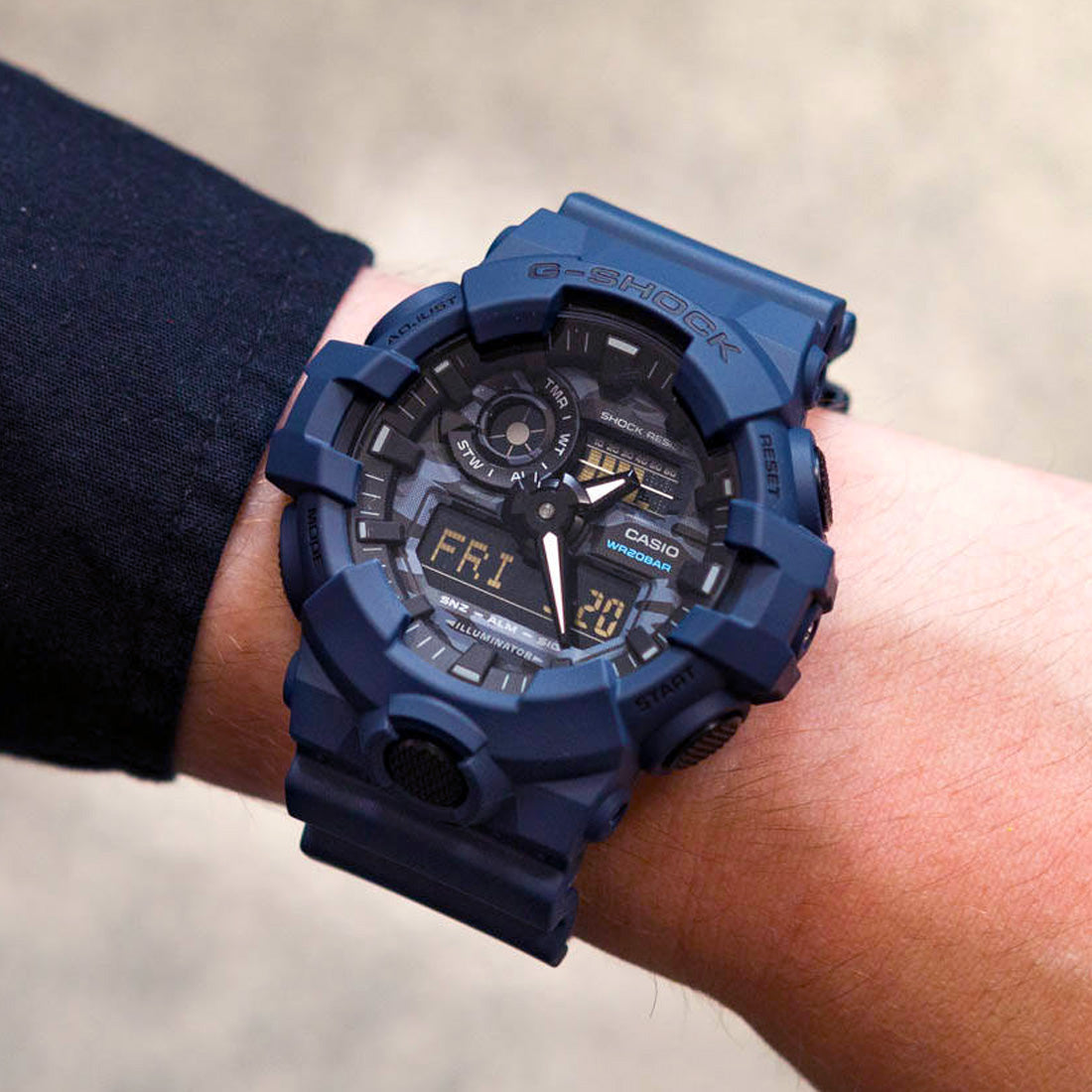 RELOJ G-SHOCK AZUL GA-700CA-2ACR G-SK-70