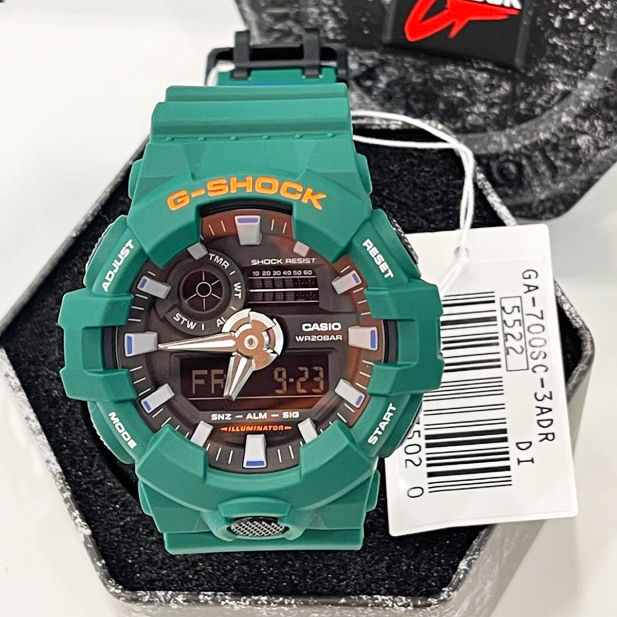 RELOJ G-SHOCK VERDE CON NEGRO GA-700SC-3A G-SK-97