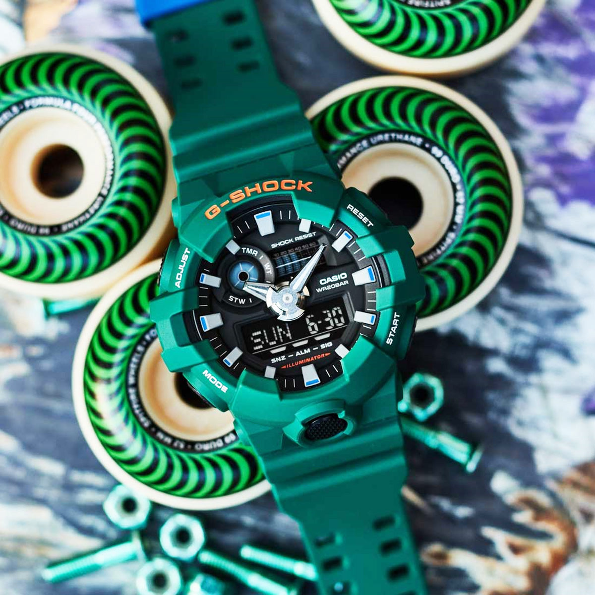 RELOJ G-SHOCK VERDE CON NEGRO GA-700SC-3A G-SK-97