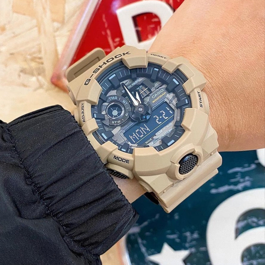 RELOJ G-SHOCK BEIGE CAMUFLADO GA700CA-5A G-SK-73