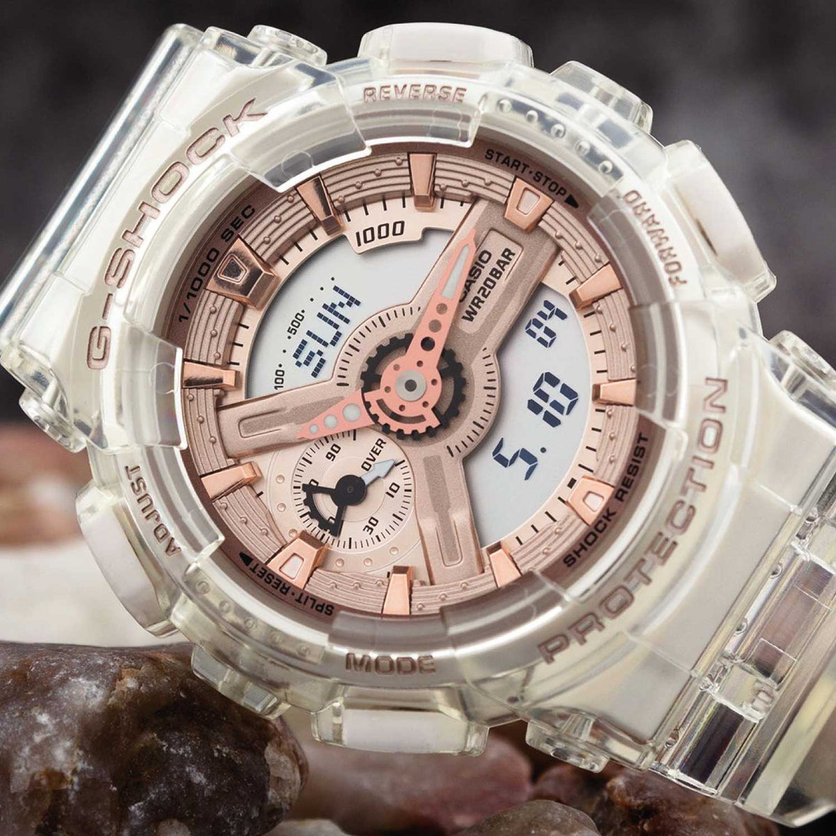 RELOJ G-SHOCK ORO ROSA CON BLANCO G-S-220