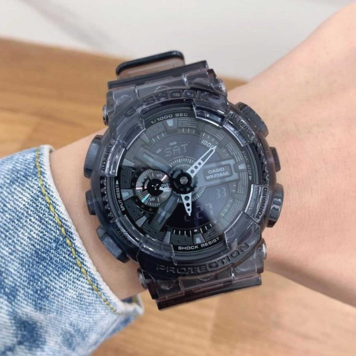 RELOJ G-SHOCK TRANSPARENTE NEGRO G-S-221