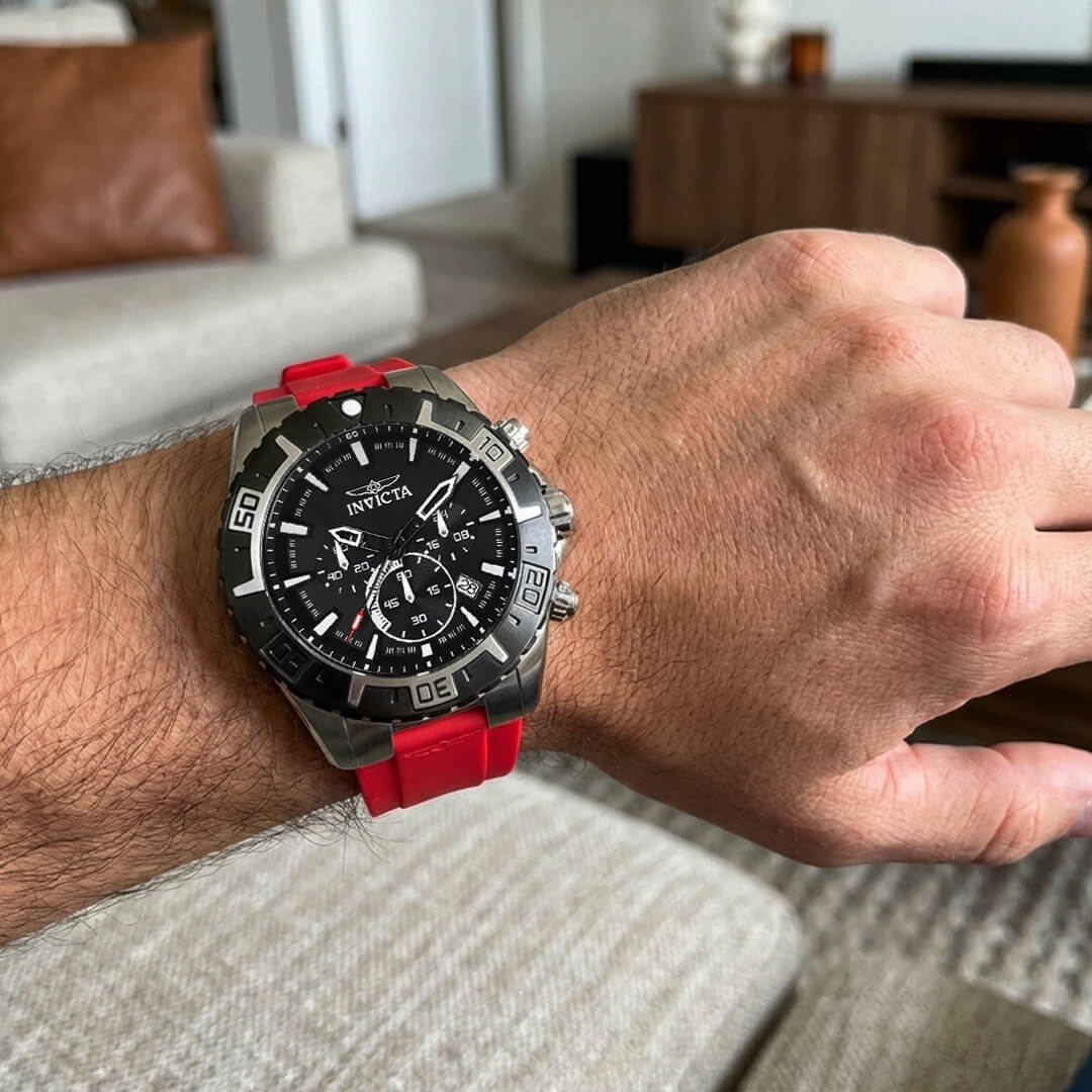 Reloj Invicta Aviator 37631 Hombre Silicona Rojo