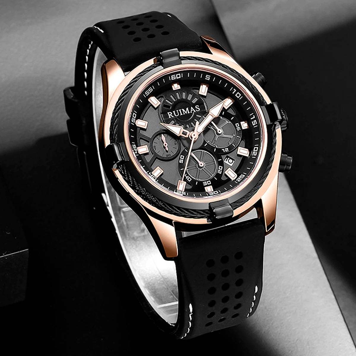 RELOJ RUIMAS NEGRO CON ORO ROSA Y CORREA SILICONA RUI-38