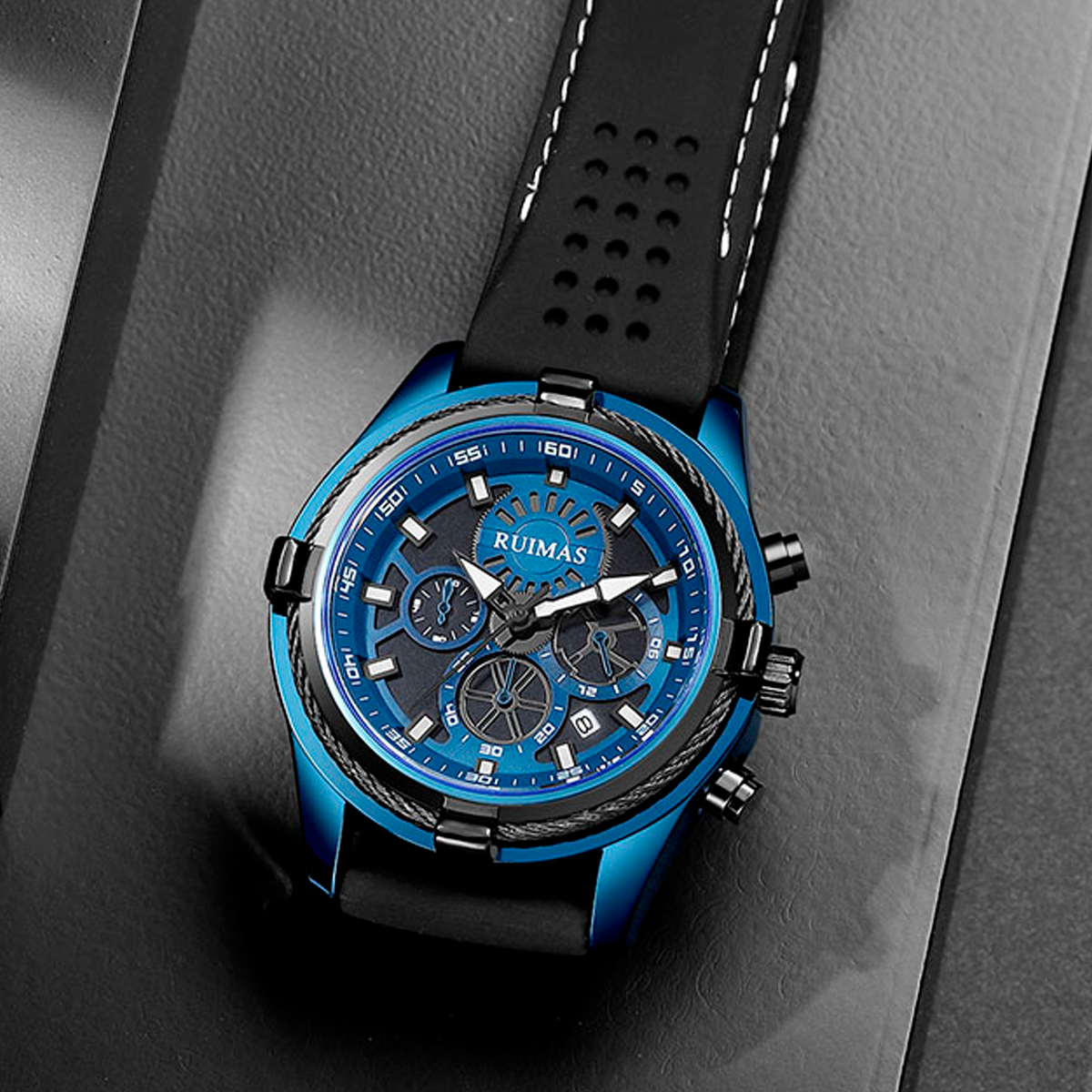 RELOJ RUIMAS NEGRO CON AZUL Y CORREA SILICONA RUI-40