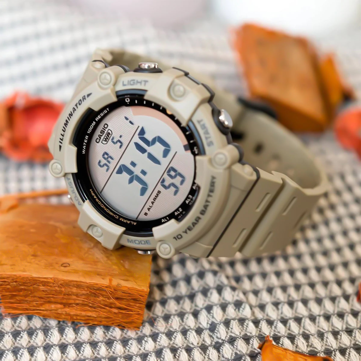 RELOJ CASIO BEIGE AE-1500WH-5AV CAS-100