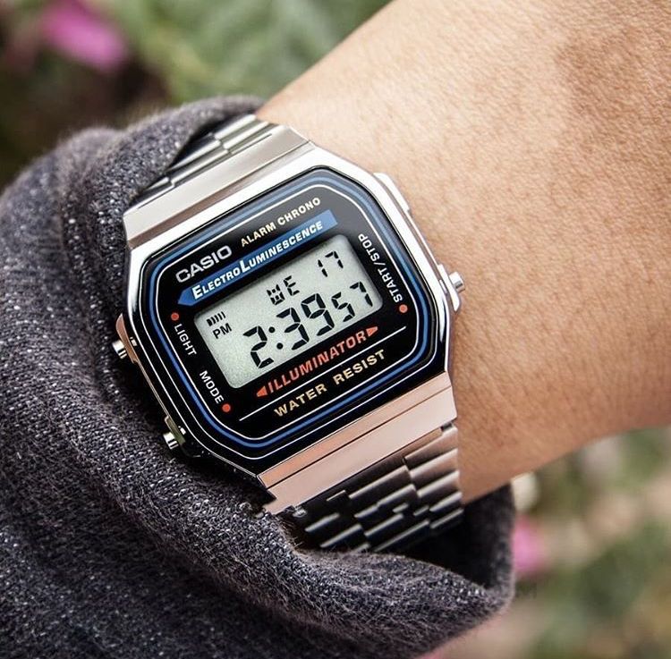 Reloj Casio A168WA-1 Hombre Acero Plateado