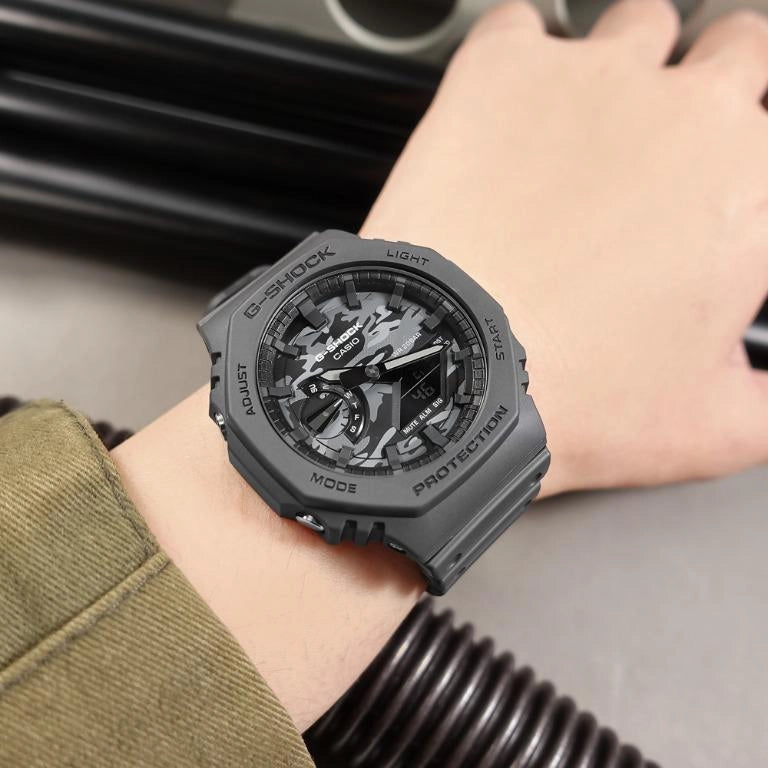 RELOJ G-SHOCK OCTAGONAL GRIS CAMUFLADO G-S-136