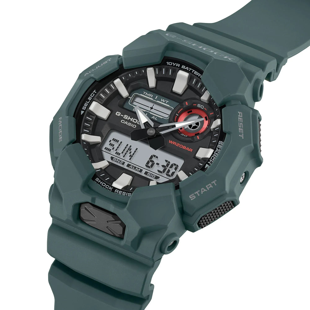 Reloj deportivo Casio GA-010-2A resistente a impactos y al agua 200 m.