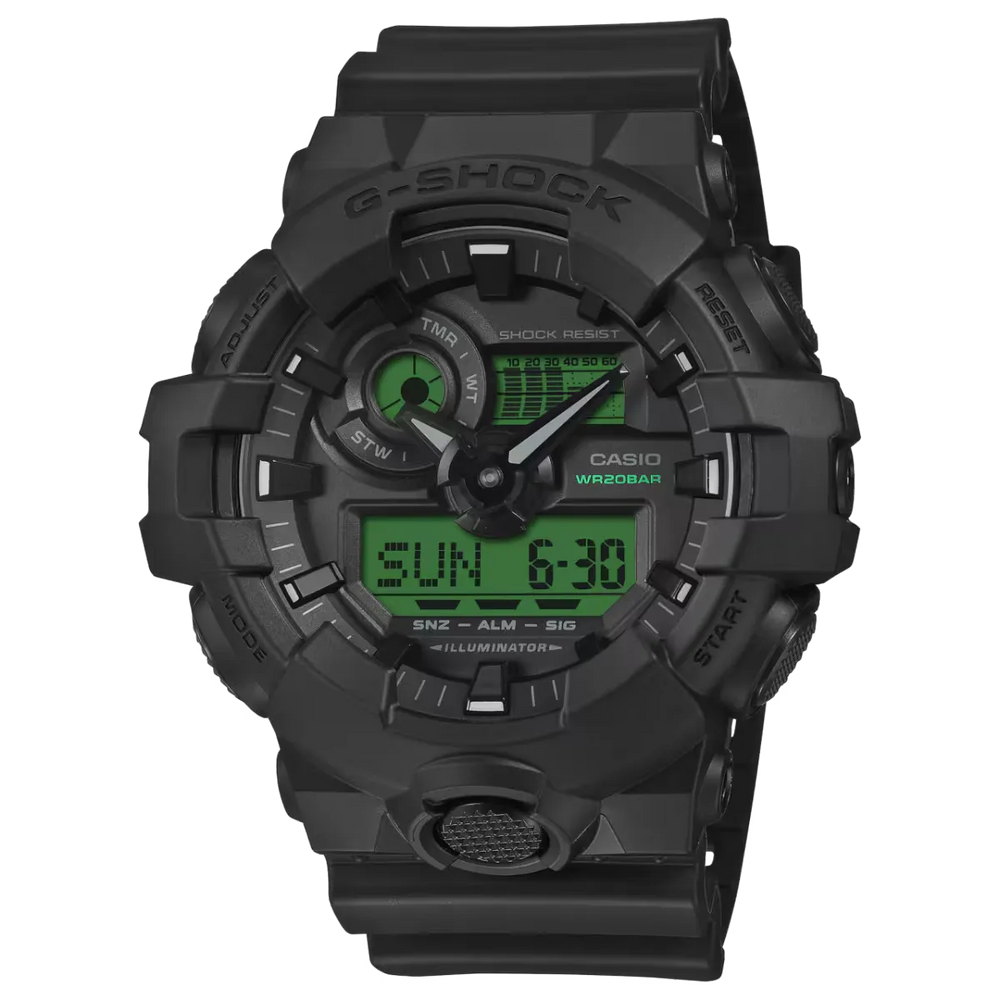 Reloj Casio G-Shock GA-700BEG-1A para hombre color negro con correa de resina.