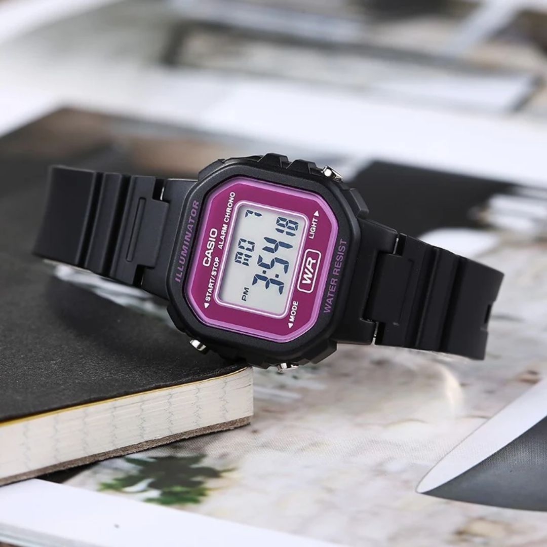 Reloj Casio LA-20WH-4A Mujer Resina Negro | CAS-M-215