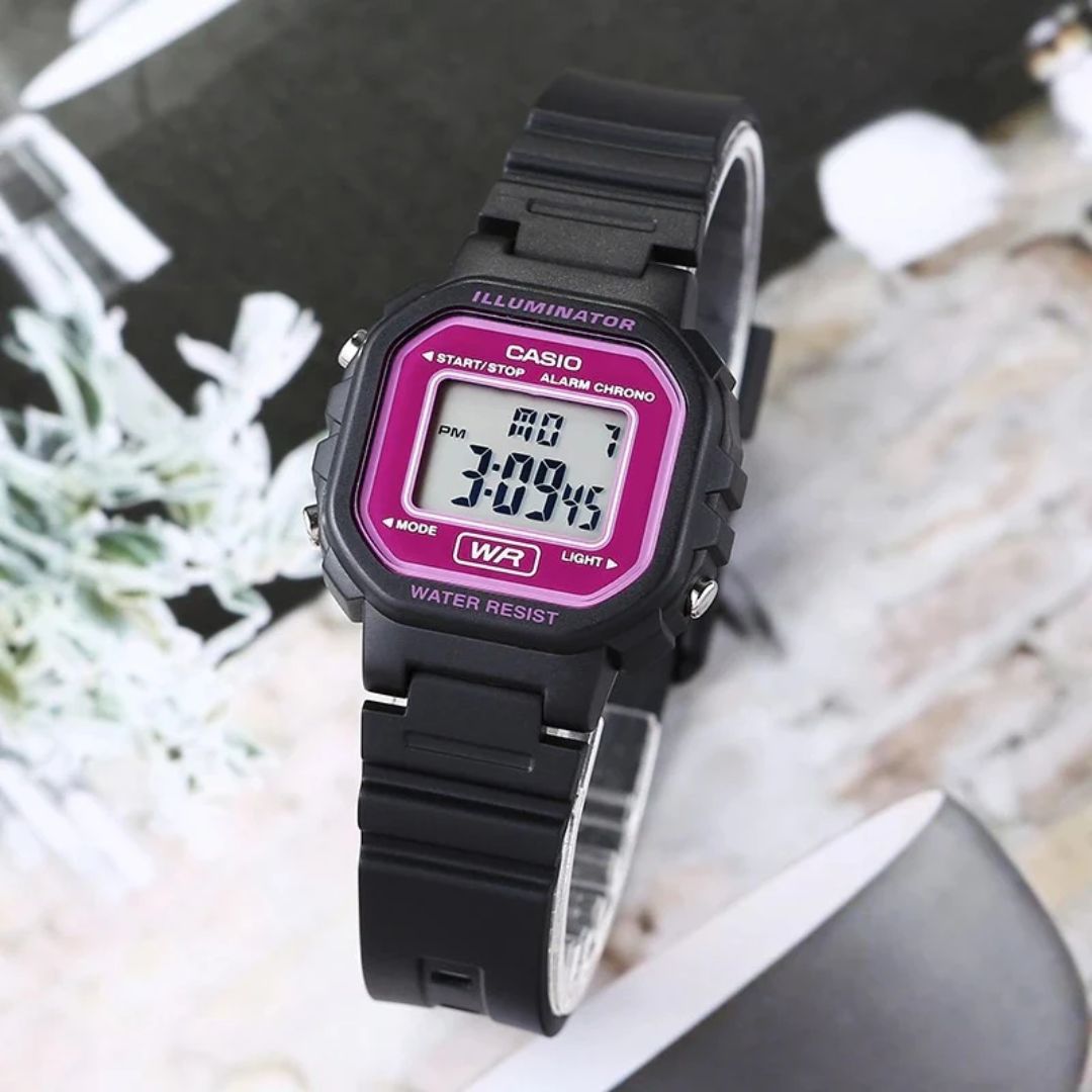 Reloj Casio LA-20WH-4A Mujer Resina Negro | CAS-M-215