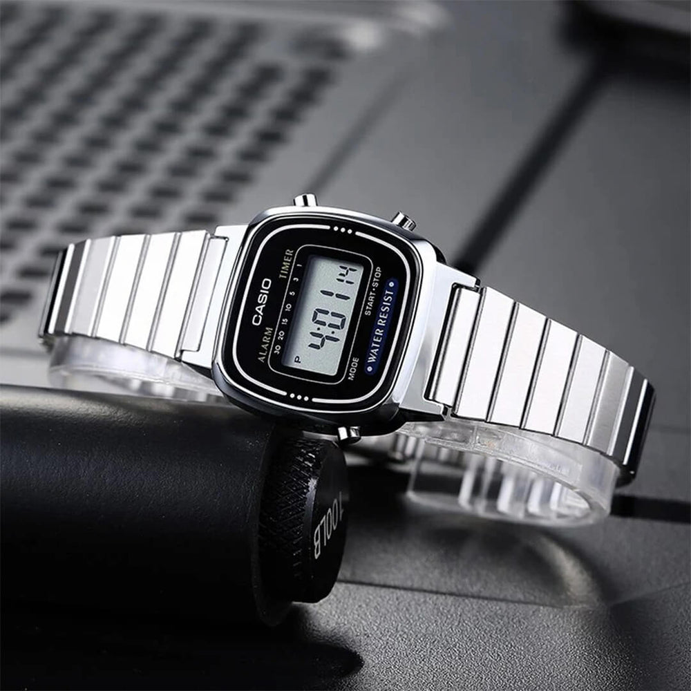Reloj Casio LA670WA-1DF Mujer Digital Acero Plateado | CAS-M-104