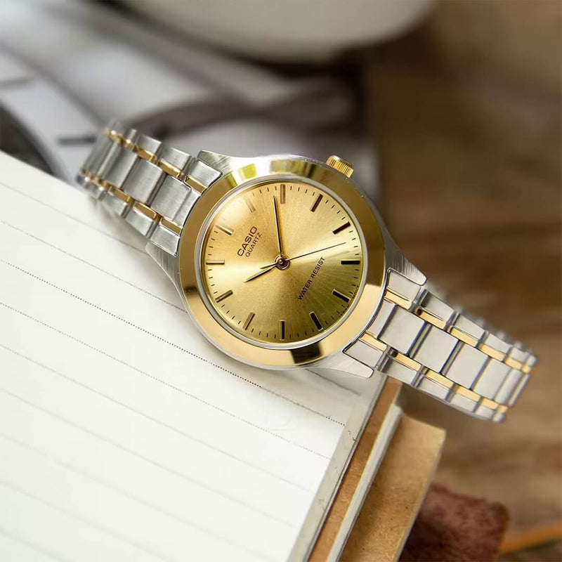 Detalle de la esfera dorada del Reloj Casio LTP-1128G-9A